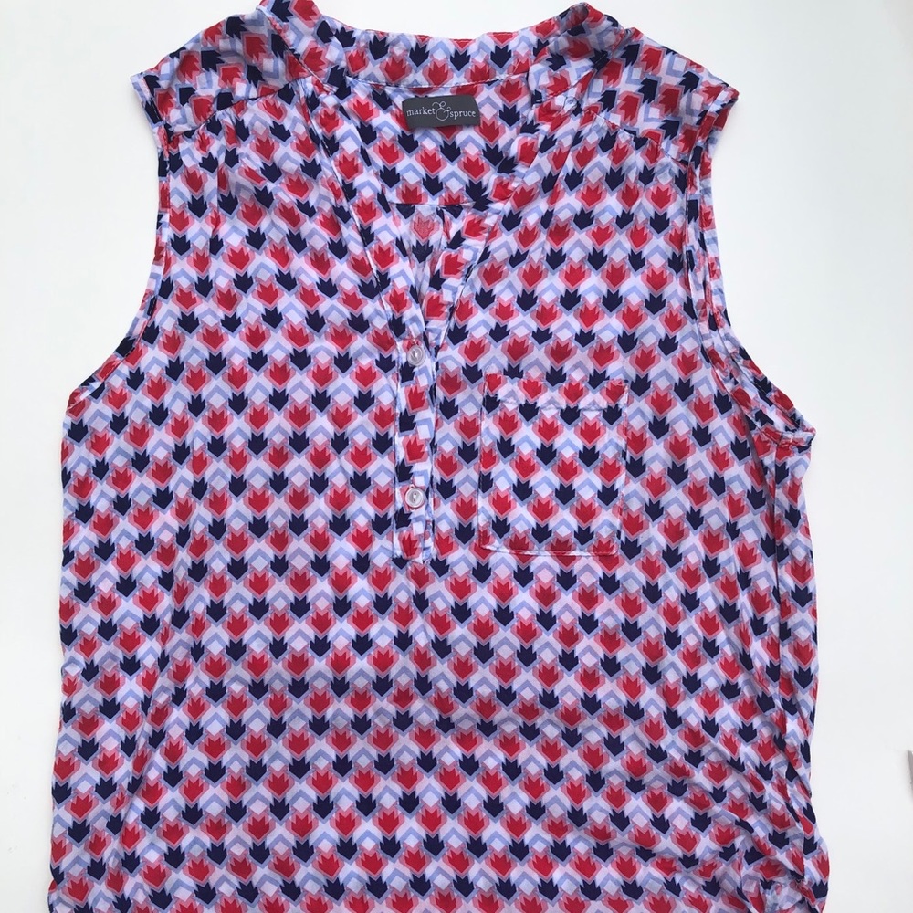 Blue & red pattern Market & Spruce top